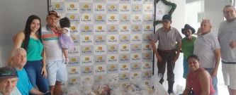 Ação de entrega das cestas de alimentação ABAL/ Industrializado