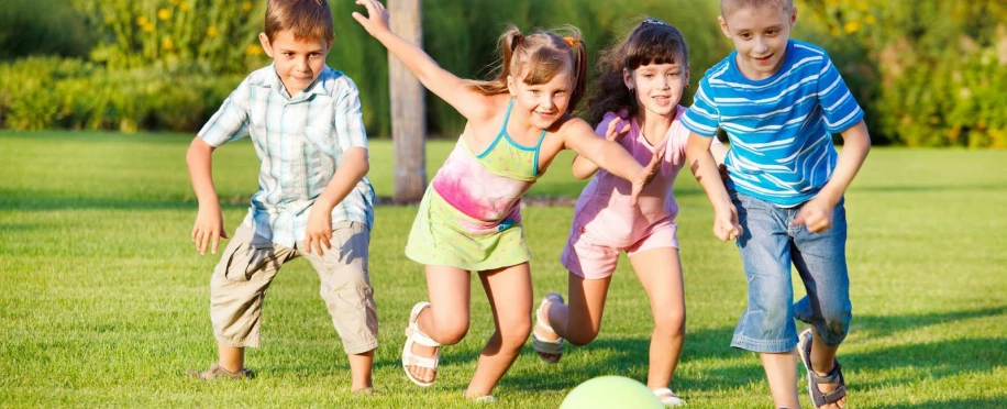 Arrecadação de brinquedos e doces para crianças da infância missionária.
